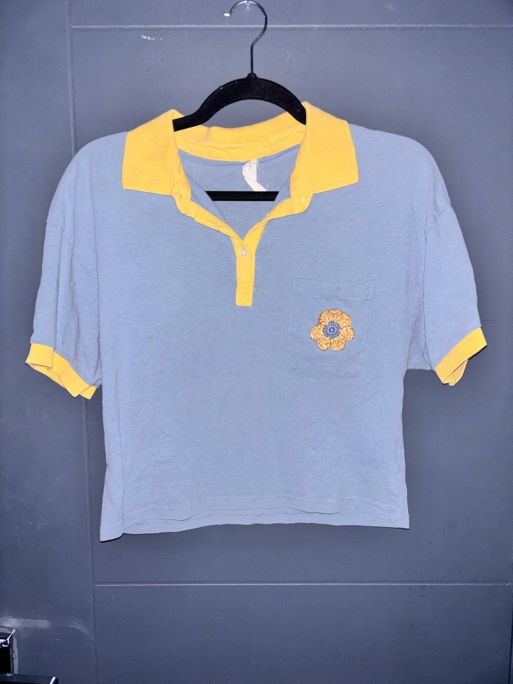 Womens Short Sleeve Polo Top with Yellow Collar and Pocket Flower